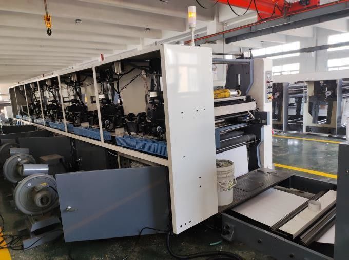 PLC 제어 플렉소 프린팅 머신 다이-컷 반복 286-1200mm와 높은 효율성