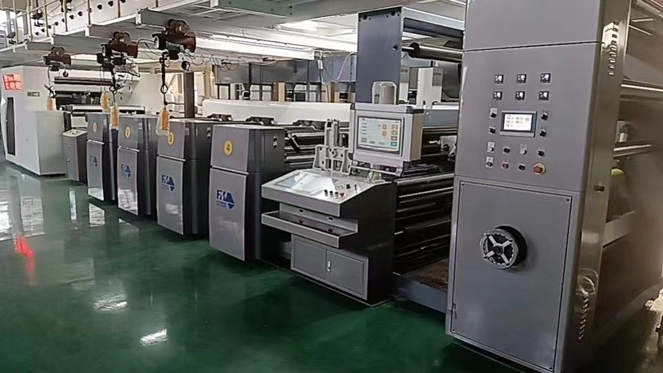 최대 기계 속도 150m/min 큰 리바인더 직경 1524mm를 위한 플렉소 인쇄 장치