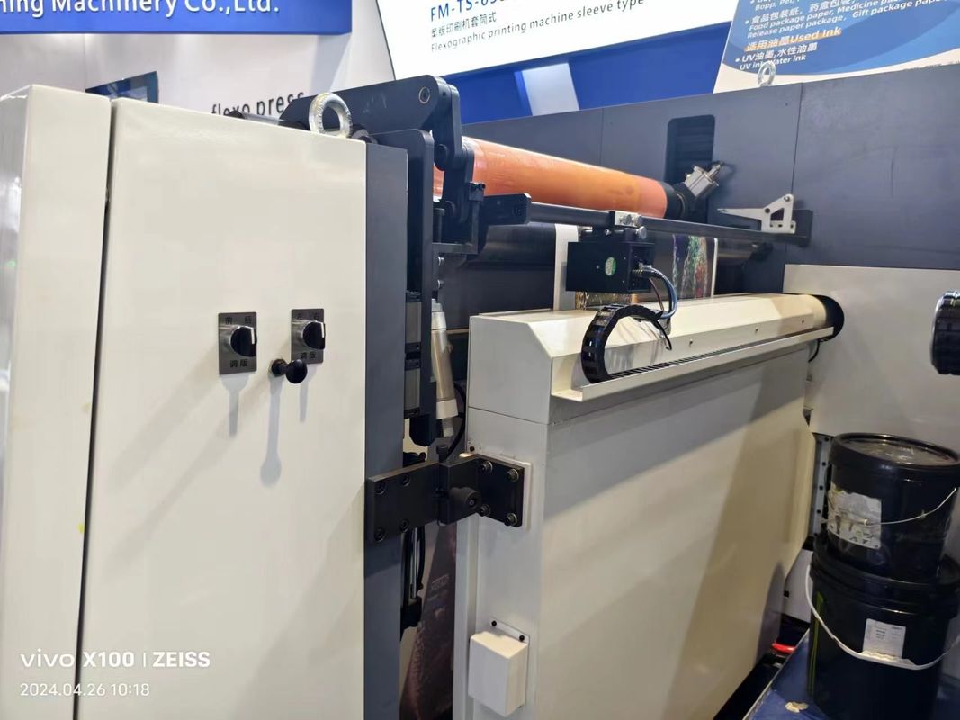 1830mm Max Die Cutting Width Sleeve Type 플렉소 인쇄기